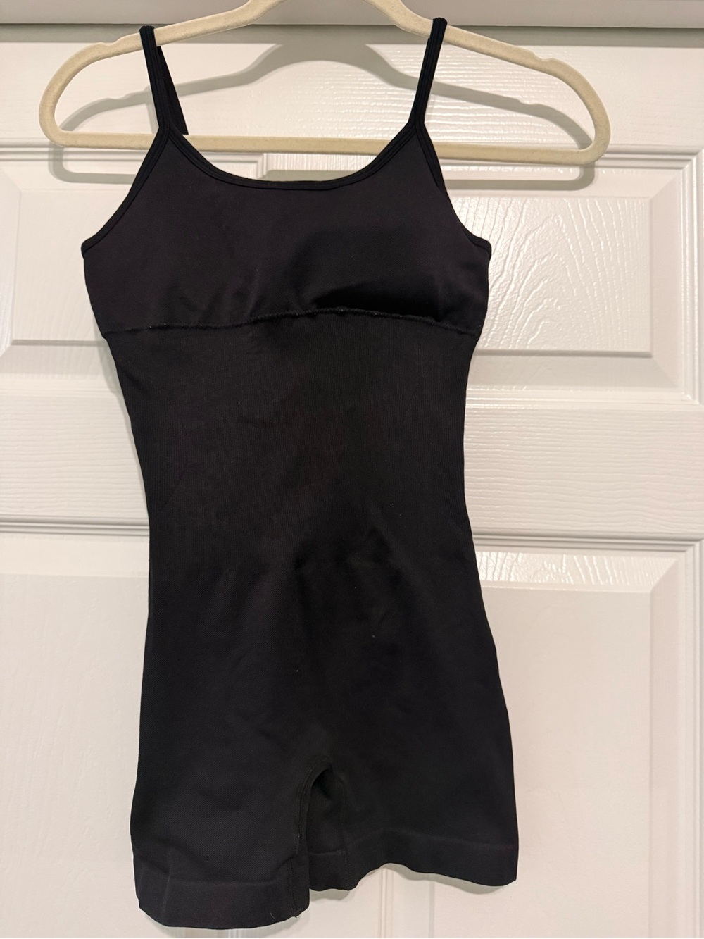 OQQ Black Seamless Shapewear Bodysuit with adjustable Spaghetti Straps
